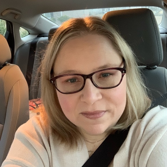 Meet your Posher, Heather - Picture 3 of 7